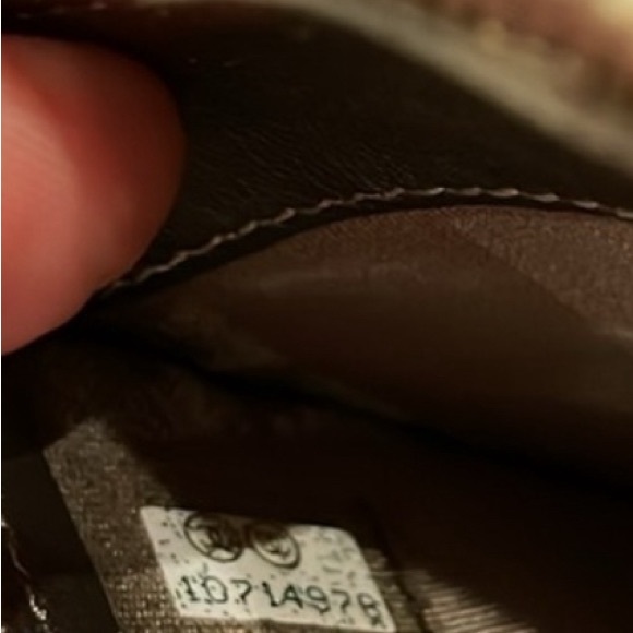 Chanel Women's Gold Wallet-purses - Picture 17 of 17